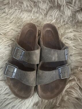 Birkenstock Arizona Leather Sandals size 38 wide with soft footbed
